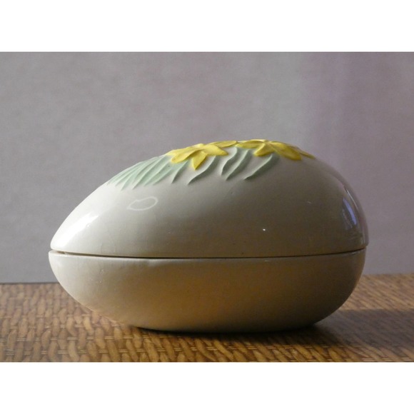 Vintage 1975 Bell Ceramics Trinket Egg - Personalized, Handmade & Hand Painted - Picture 1 of 7